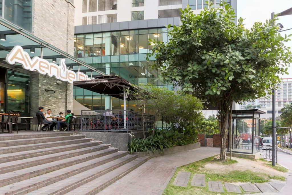 Five Studio - Empire Damansara Petaling Jaya Extérieur photo